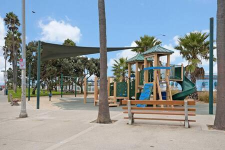 Willa Awesome 3Br 1 Block To Ocean Fast Wifi C1 Newport Beach Zewnętrze zdjęcie